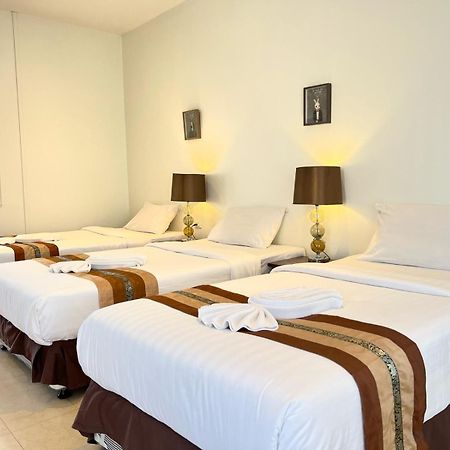 3B Boutique Hotel Chiang Mai Exteriör bild