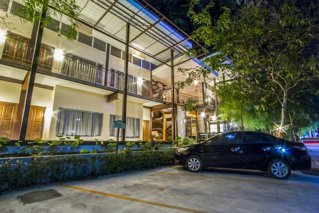 3B Boutique Hotel Chiang Mai Exteriör bild